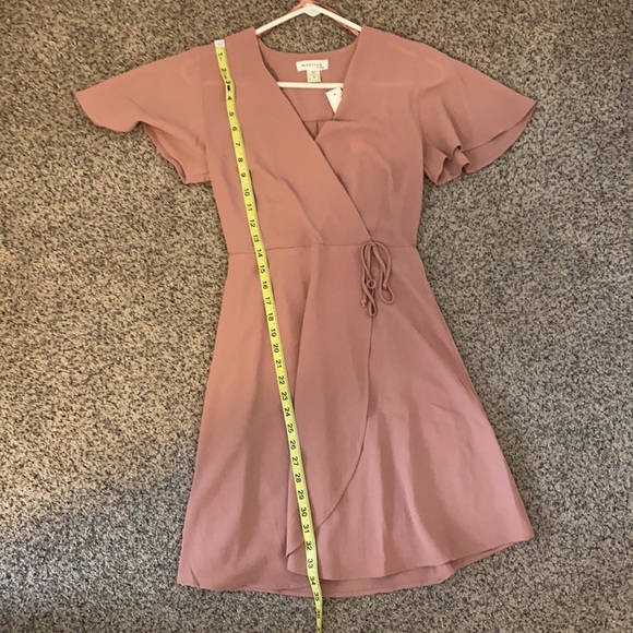 Dusty pink wrap flutter sleeve dress tie small NWT - Picture 8 of 9